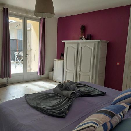 Mas Des Cigognes Bed & Breakfast Льо Тор Екстериор снимка