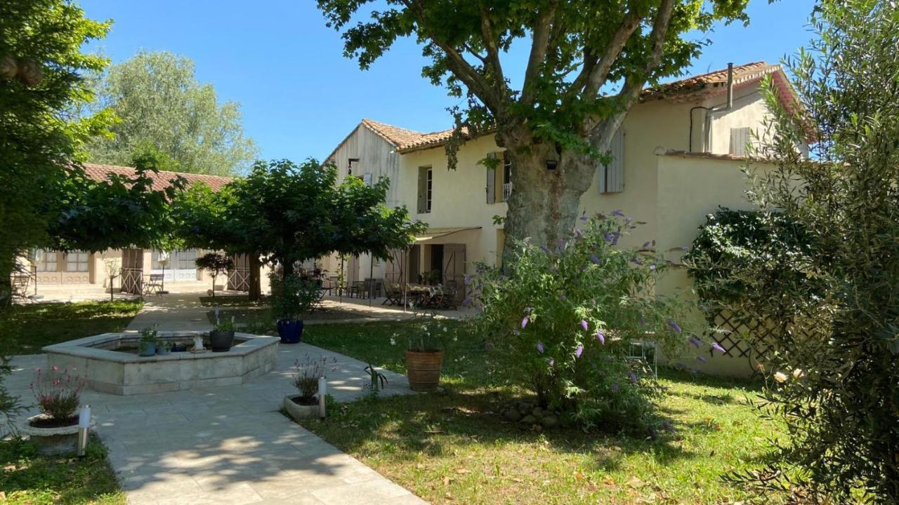 Mas Des Cigognes Bed & Breakfast Льо Тор Екстериор снимка