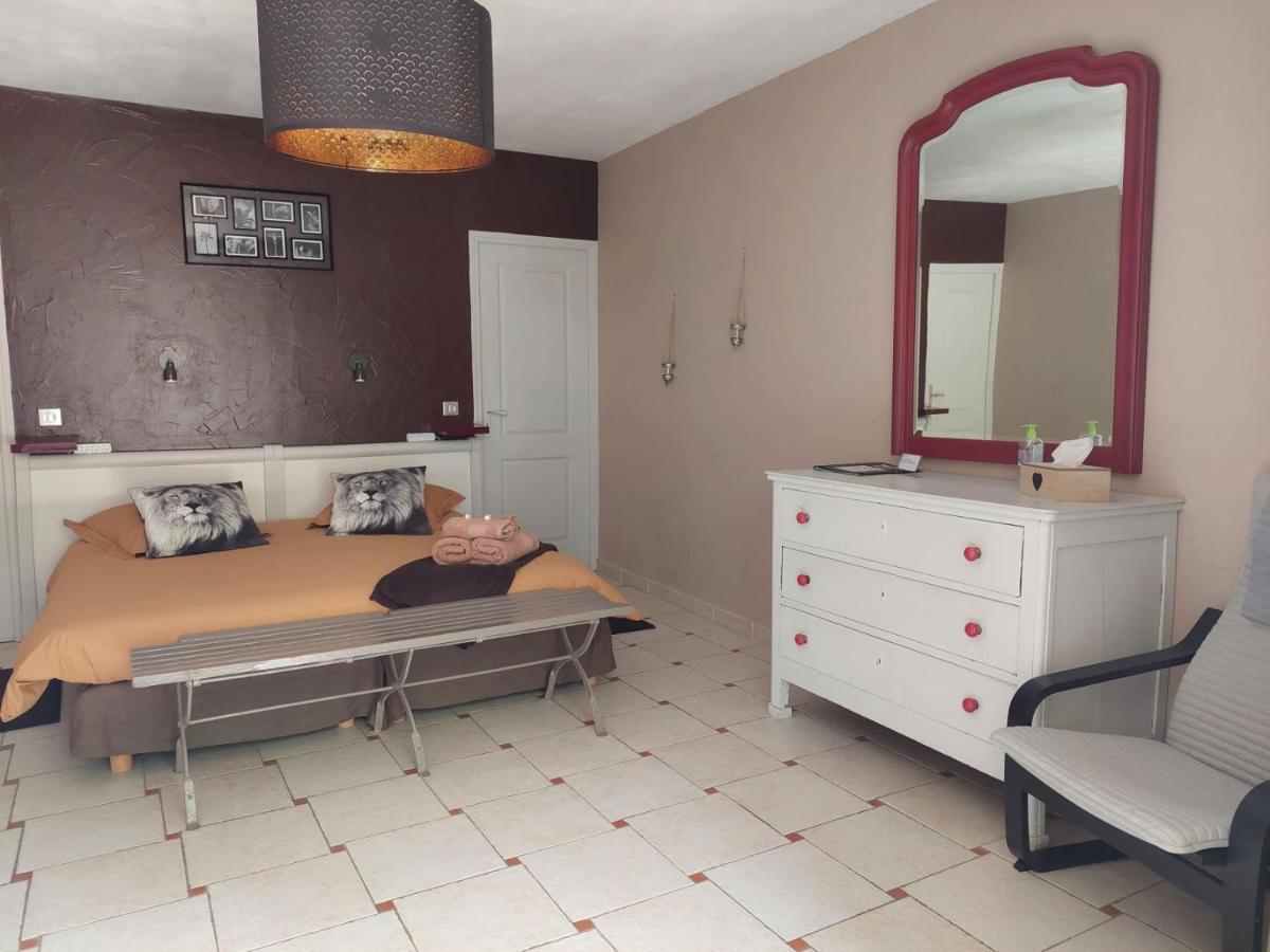 Mas Des Cigognes Bed & Breakfast Льо Тор Екстериор снимка