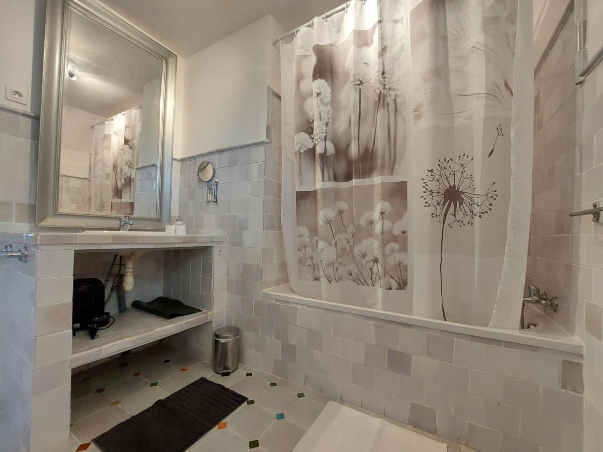 Mas Des Cigognes Bed & Breakfast Льо Тор Екстериор снимка