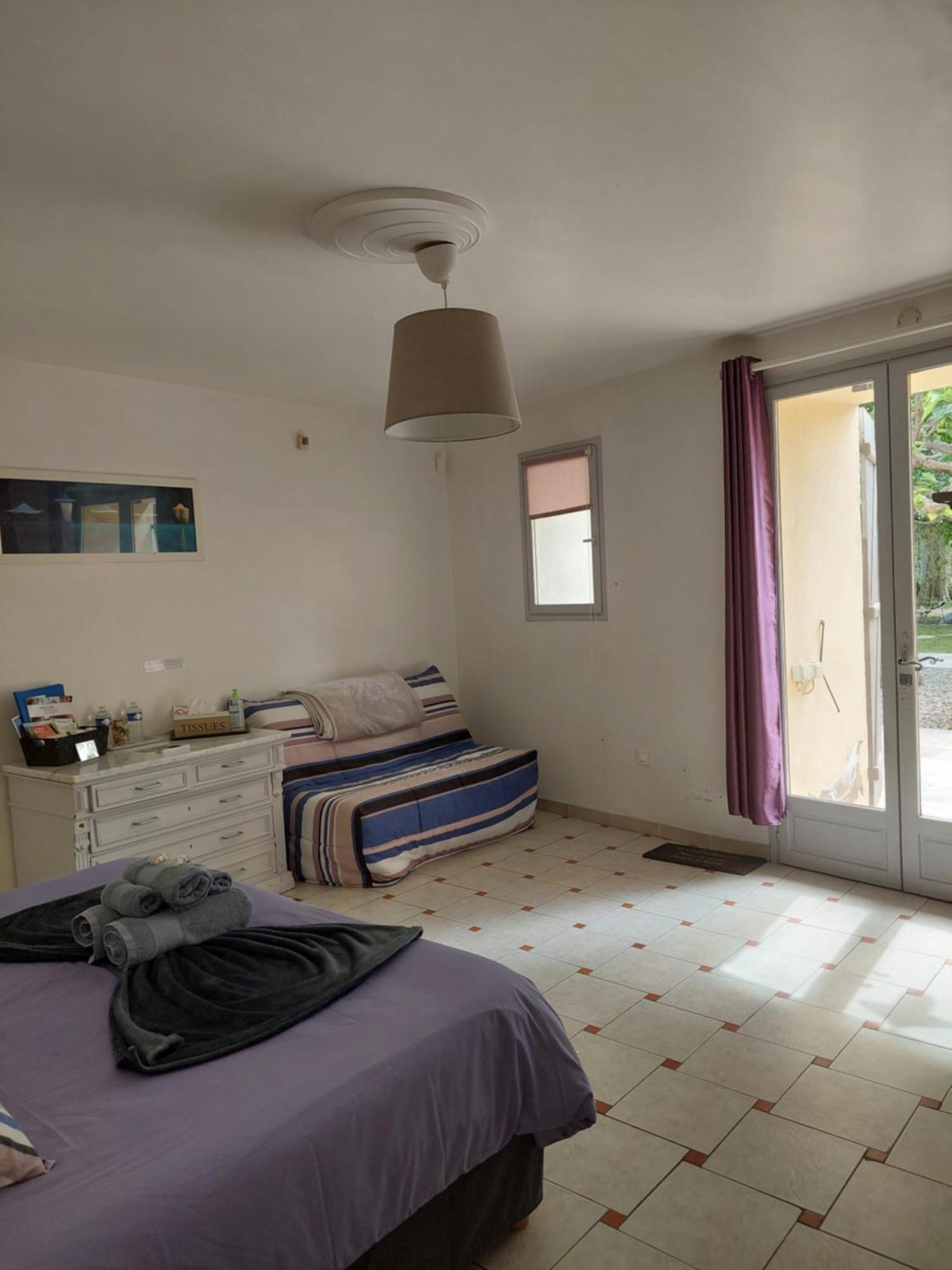 Mas Des Cigognes Bed & Breakfast Льо Тор Екстериор снимка
