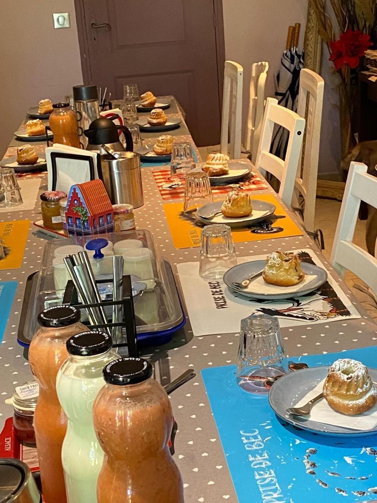 Mas Des Cigognes Bed & Breakfast Льо Тор Екстериор снимка
